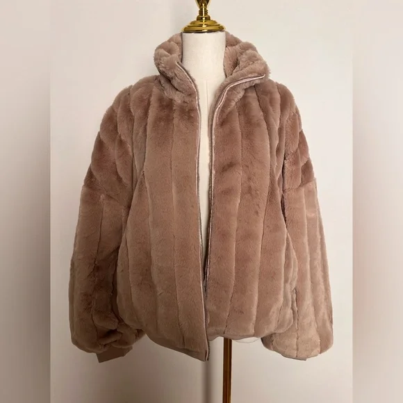 The Drop Women's Marcia Faux Fur Bomber - Picture 4 of 7